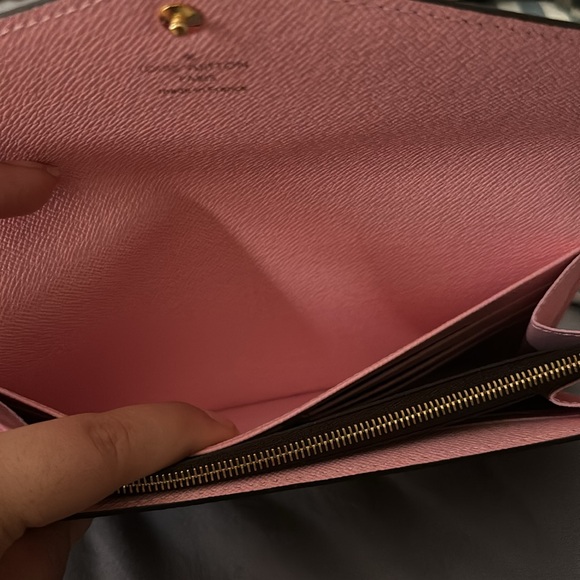 Louis Vuitton Limited Edition Sarah Wallet - Picture 6 of 10